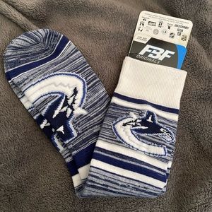 BNWT - Vancouver Canucks Socks